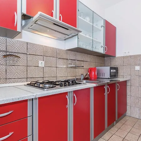 Amazing In With Kitchen Apartment *