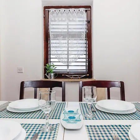 Amazing In With Kitchen Apartment Dramalj
